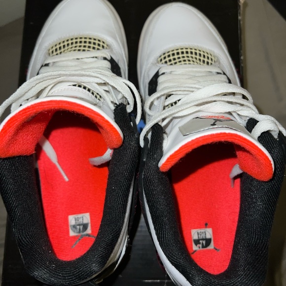 Jordan 4 - Picture 10 of 11